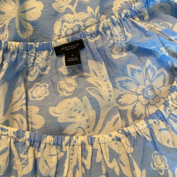 Ann Taylor Light Blue and White Floral Dress - Picture 3 of 5